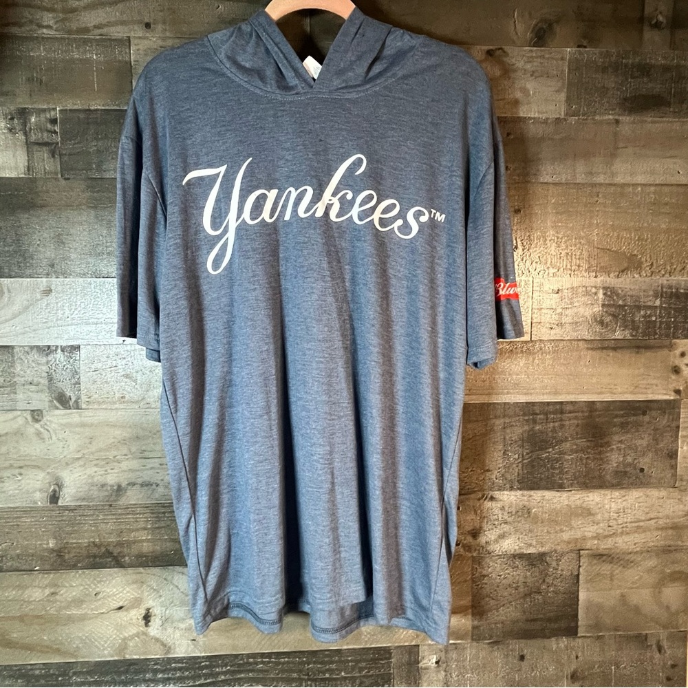 Yankees Short Sleeve Light Blue Gray Hoodie Budweiser Game Giveaway XL